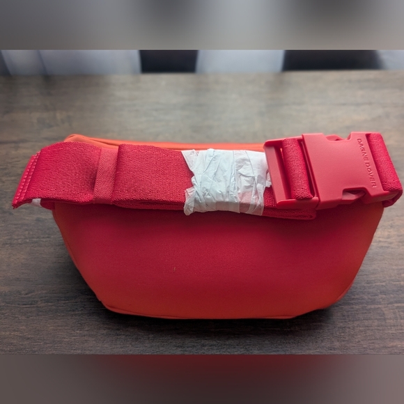 NWT Dagne Dover Ace Fanny Pack in Heatwave - Picture 3 of 8